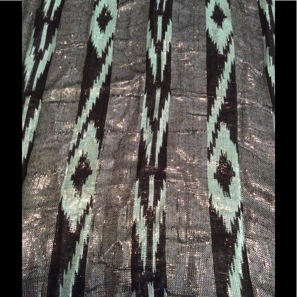 Aztec Infinity Scarf - Picture 3 of 4